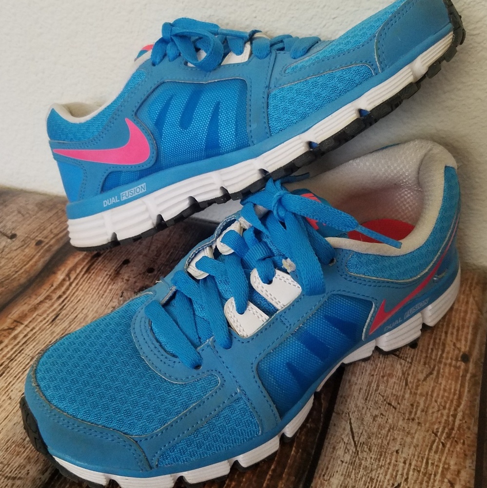 Women's Nike shoes